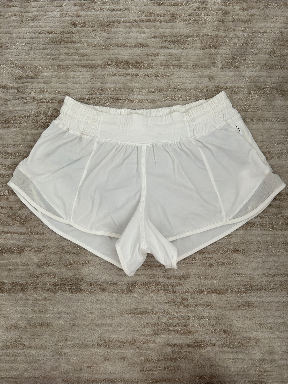 Lululemon Hotty Hot Shorts 2.5”
